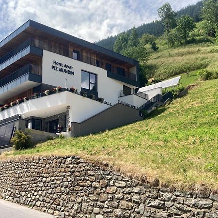 Hotel Apart Piz Mundin Капл Екстериор снимка