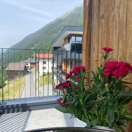 Hotel Apart Piz Mundin Капл Екстериор снимка