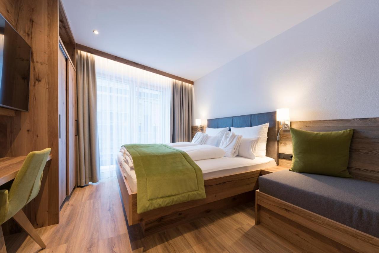Hotel Apart Piz Mundin Капл Екстериор снимка